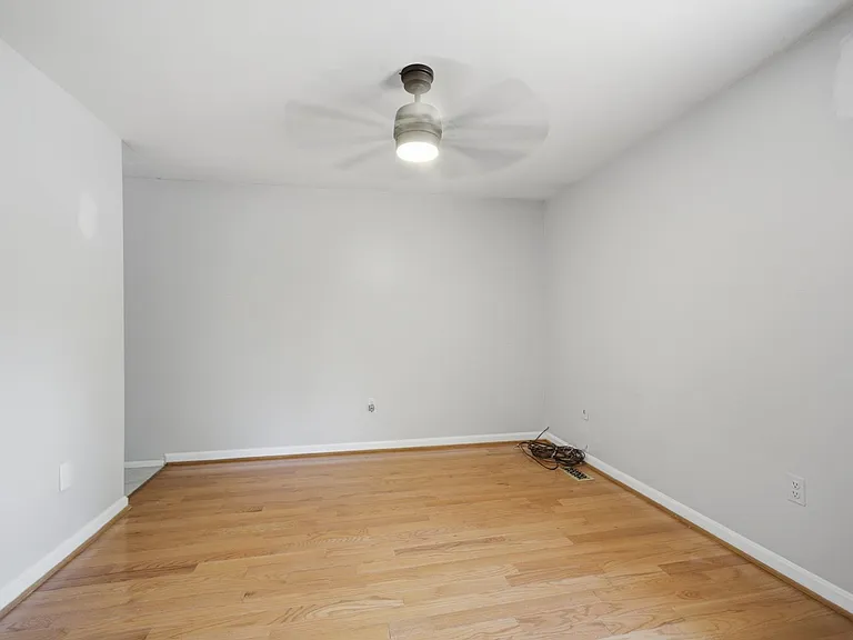 10805 Southall Dr — Photo 20