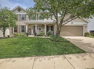 1410 Summerpoint Ln, Fenton, MO 63026
