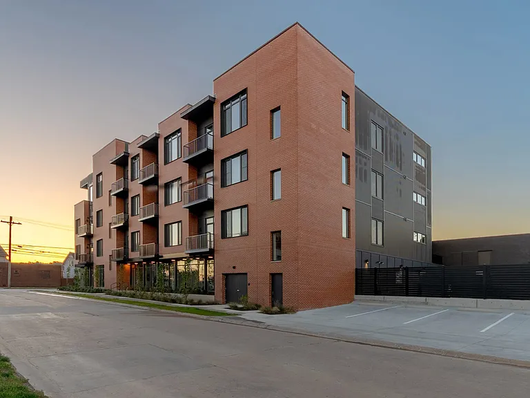 Breakwater Lofts — Photo 34