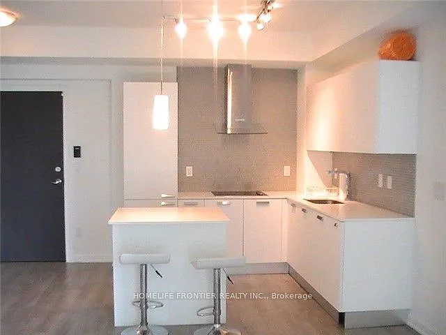 Building Photo - 9 Bogert Ave #1904