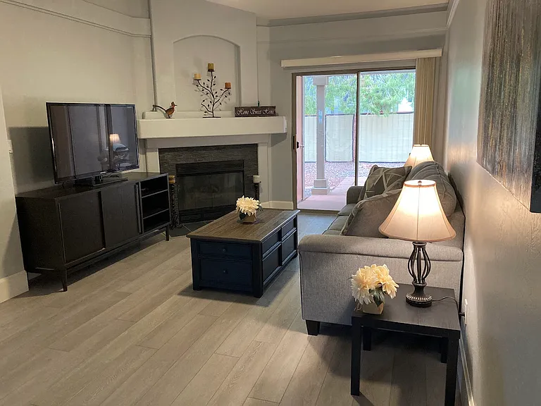 438 Desert Poppy Dr — Photo 5