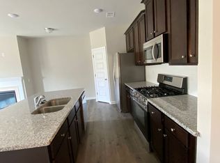 3649 Prospect Point Dr, Oakwood, GA 30566