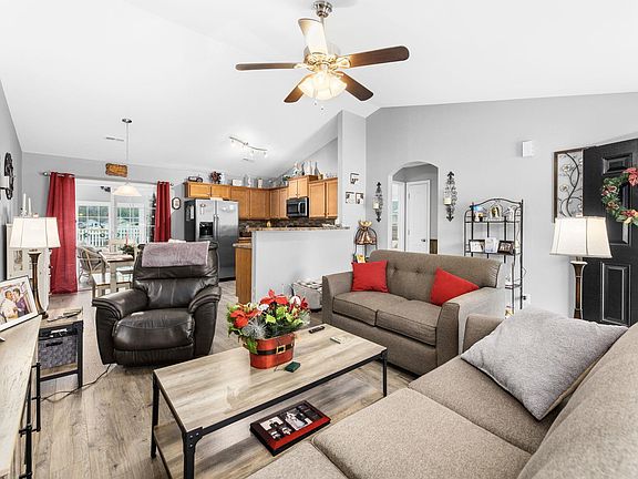 4th image of 174 Cottage Creek Cir