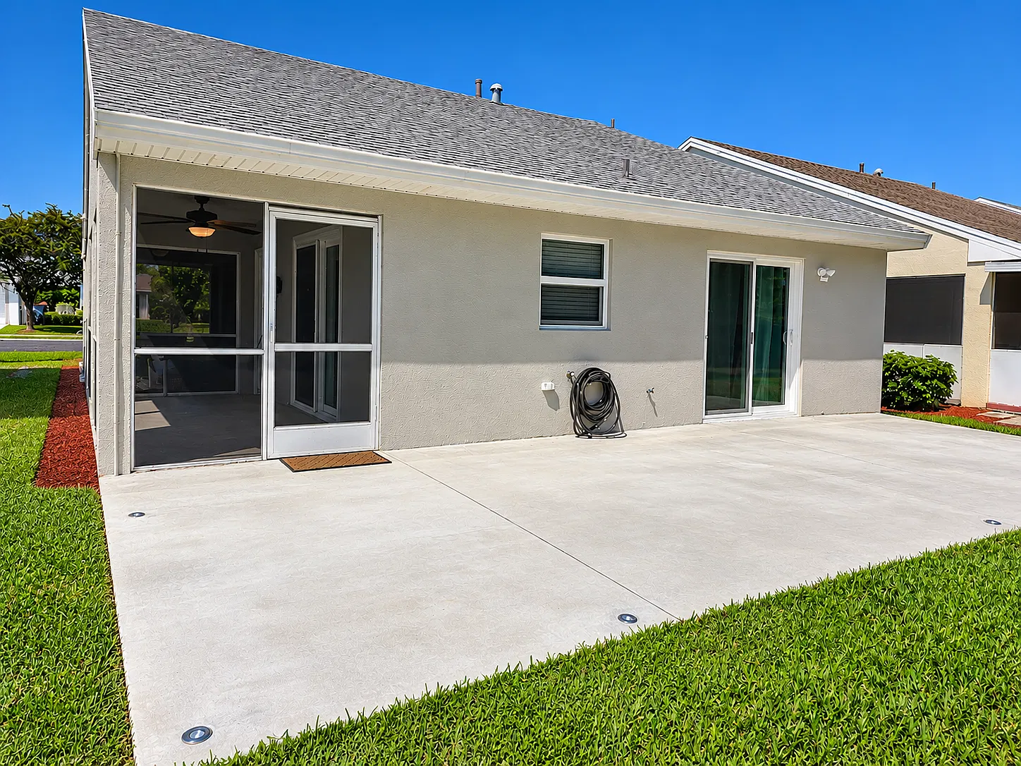 2 bed, 1057 sqft, $2,700 — Photo 3