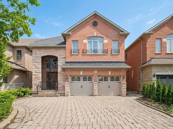 20 Shalom Aleichem Ct, Vaughan, ON L4J 0E5