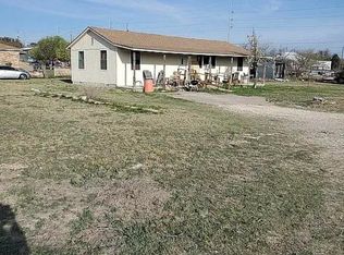 101 N 3rd St, Mertzon, TX 76941