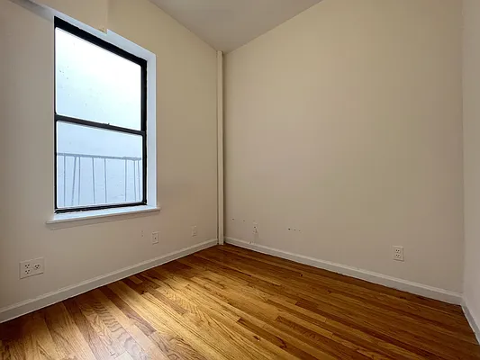 Rented by Oxford Property Group | media 8