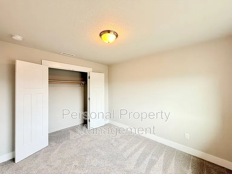 1530 NW 29th Pl — Photo 14