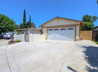 27241 Pinocha, Mission Viejo, CA 92692