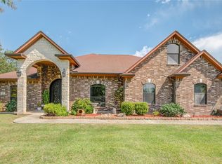 423 Elm St, Oyster Creek, TX 77541
