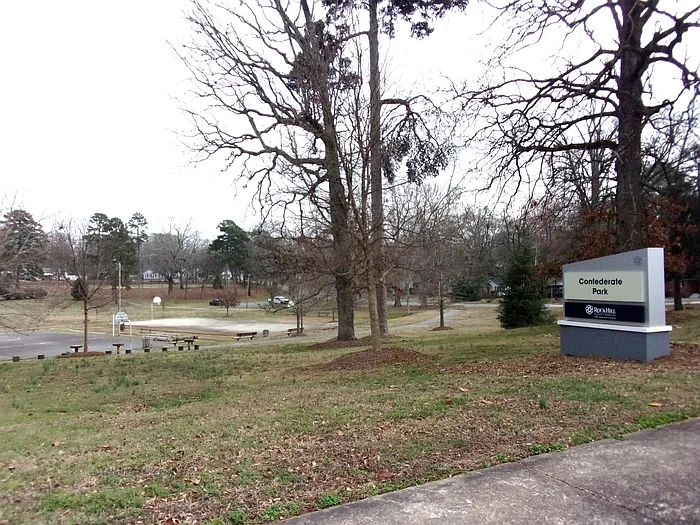2 bed, 1.0 bath, $1,395 — Photo 2