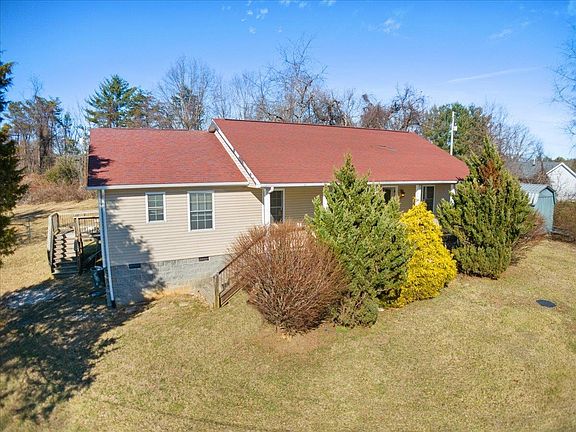 2nd image of 956 Council Ln