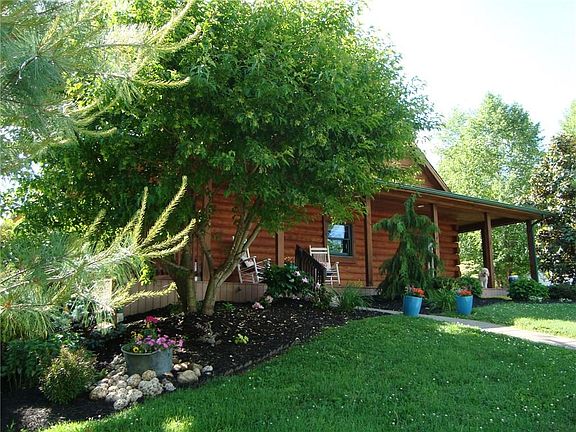 2nd image of 902 Poplar Cove Ct