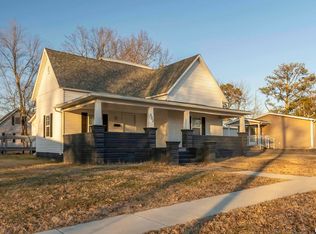 502 E Illinois Ave, Carterville, IL 62918