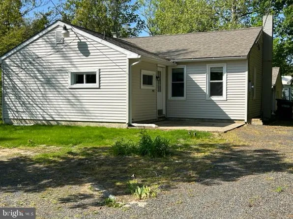 450 S 1st Rd, Hammonton, NJ 08037