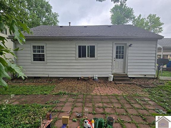 2nd image of 1702 Miller Ave