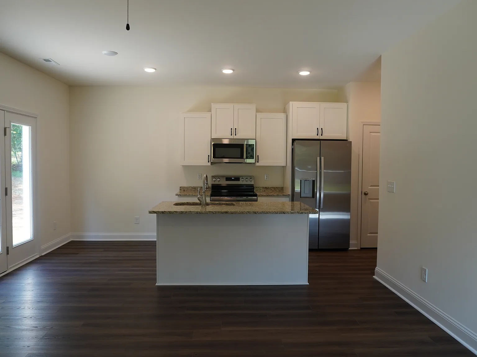 Buhmann Dr, Fayetteville — Photo 2