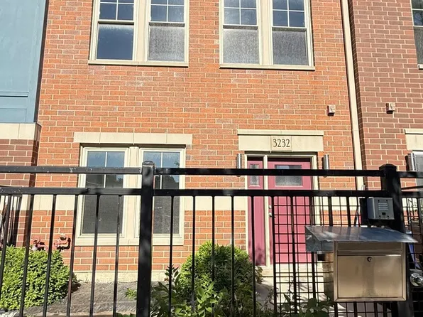 3232 S Shields Ave, Chicago, IL 60616