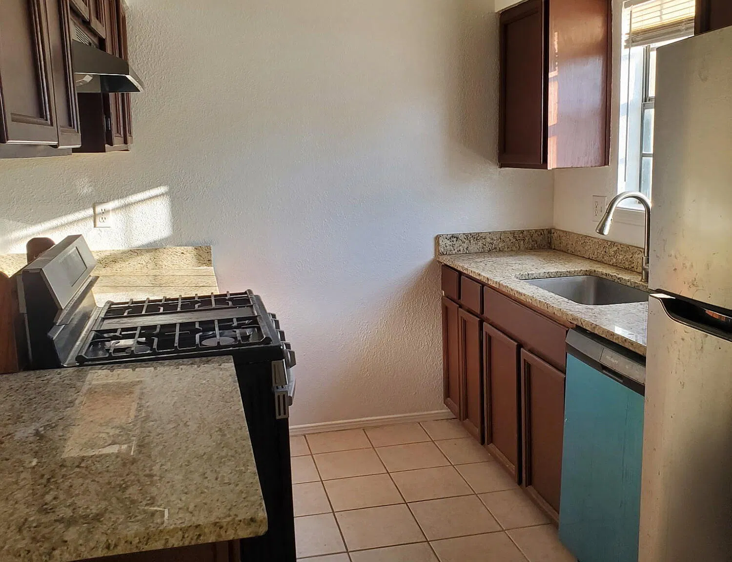 3 bed, 1.5 bath, 1172 sqft, $1,425 — Photo 4