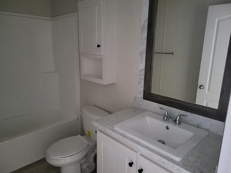 253 Dover Ct — Photo 5