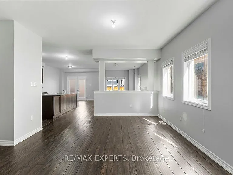 300 Remembrance Rd — Photo 5