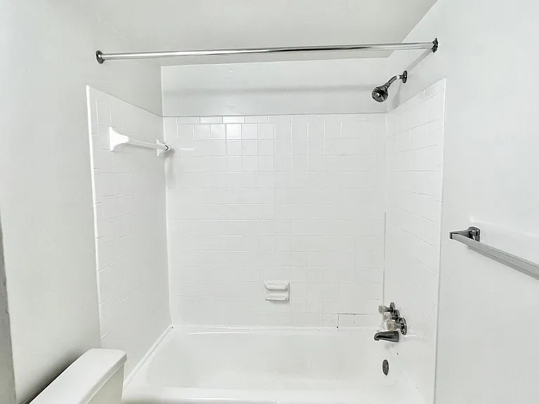 4436 Macarthur Blvd NW #3A — Photo 14