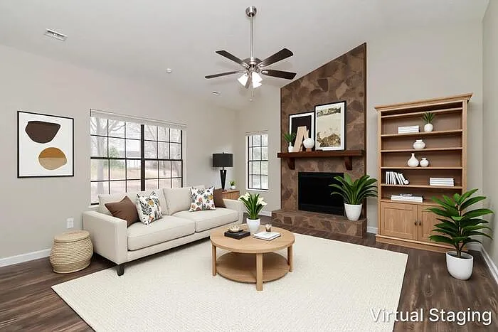 3 bed, 2.0 bath, 1352 sqft, $1,378 — Photo 3