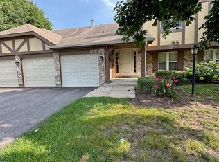 181 Brook Ln #181, Vernon Hills, IL 60061