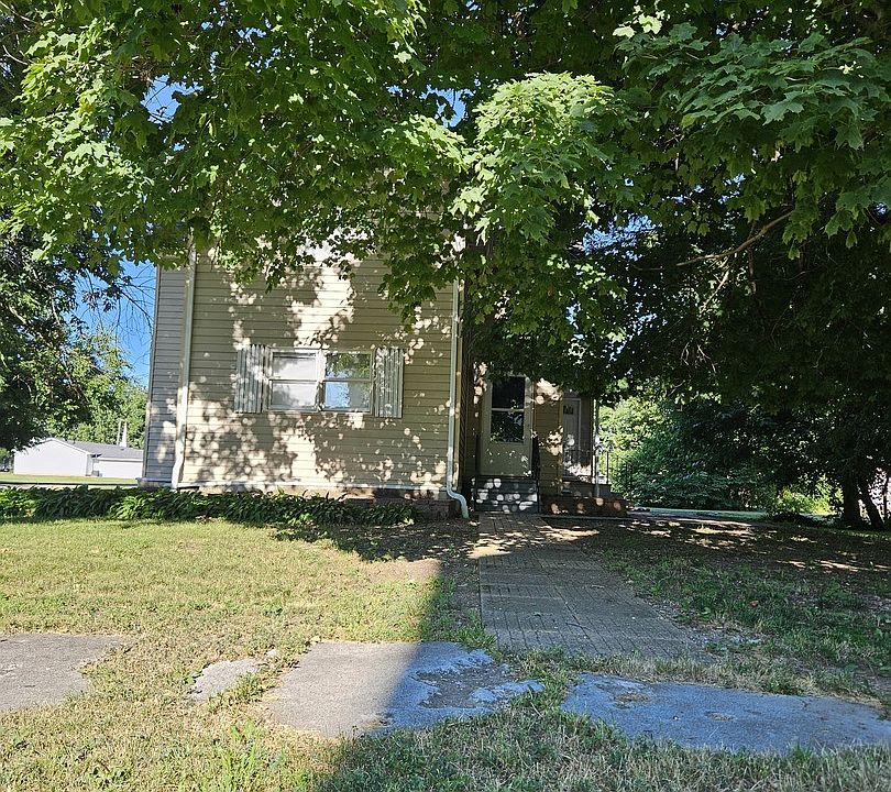 1st image of 105 N 7th St