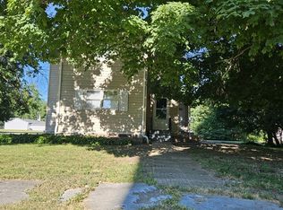 105 N 7th St, Cornell, IL 61319