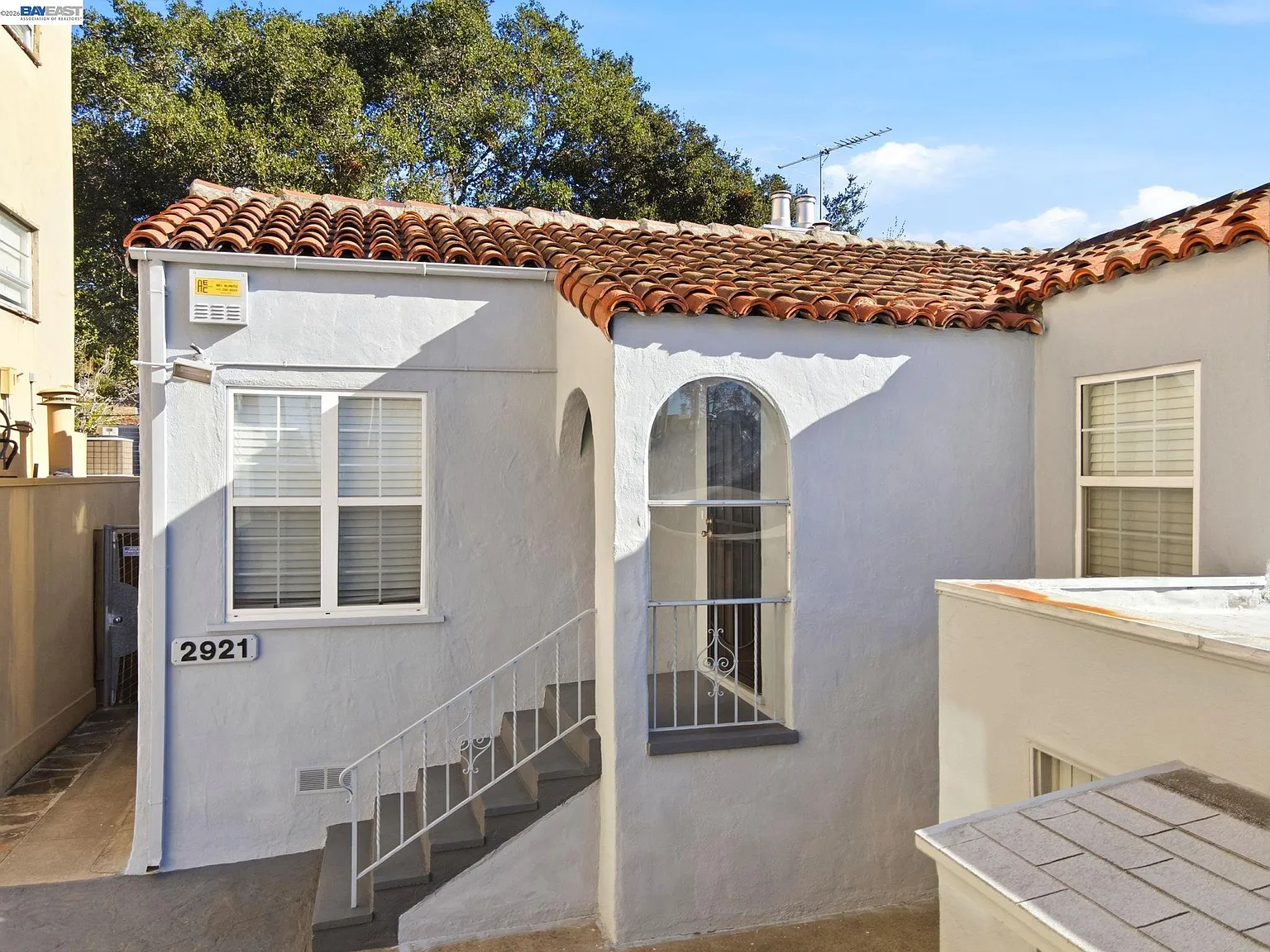 2917 Telegraph Ave photo 1