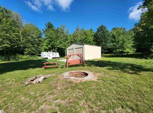 121 Gitchegumee Dr, Buckley, MI 49620