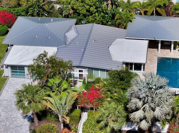 425 McKinley Dr, Sarasota, FL 34236