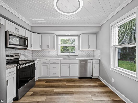 5th image of 5259 E 115th St