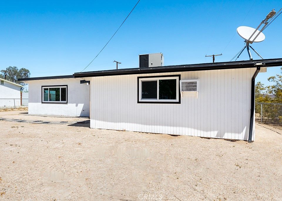 とひ出品 64868 Tonto Dr, Joshua Tree, CA 92252 | MLS #IG25099242 | Zillow