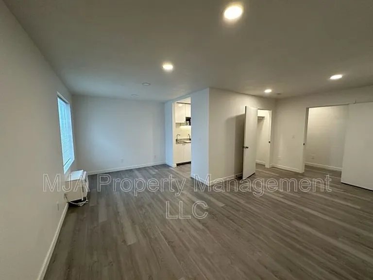 500 E Fort Union Blvd #B1 — Photo 3