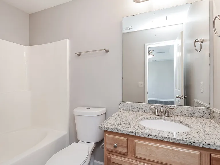 2648 Reid Park Ln — Photo 16