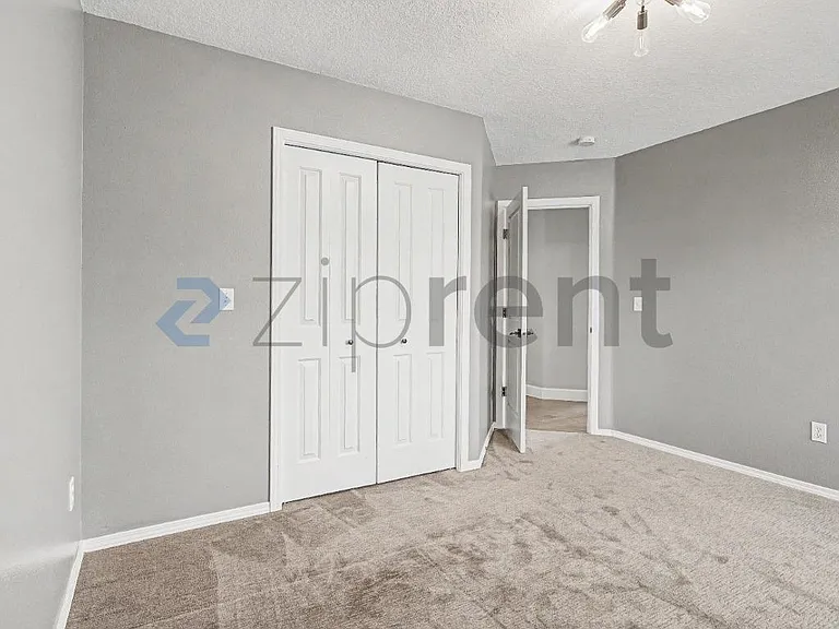 19719 Nevin Ct — Photo 24