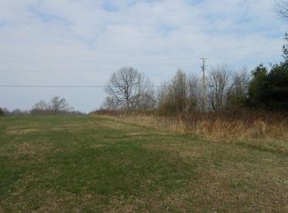 251 Lake Westmoreland Rd, Westmoreland, TN 37186