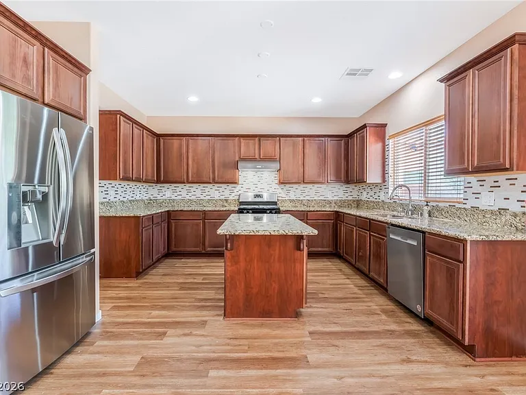 3516 Pelican Brief Ln — Photo 3