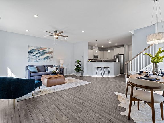 4th image of 5723 Kalamata Dr