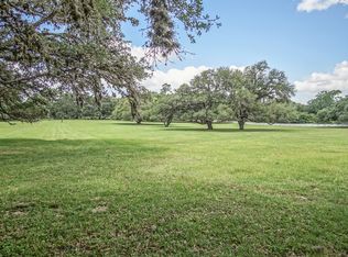 214 Fm 109, New Ulm, TX 78950
