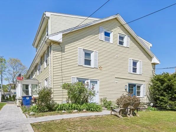 120 Village St #A, Medway, MA 02053