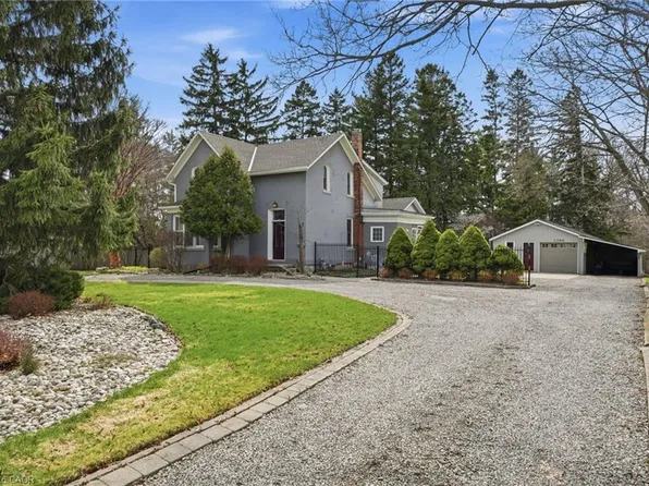1266 Scenic Dr, Hamilton, ON L9K 1J6