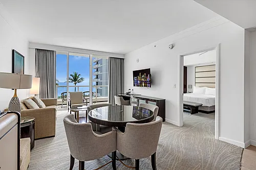 4385 Collins Ave #ID1540546P Photo 1