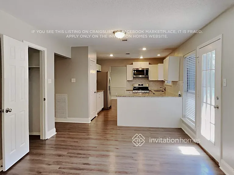 6736 Mantissa Dr — Photo 8