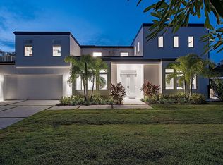 689 Bougainvillea Rd, Naples, FL 34102