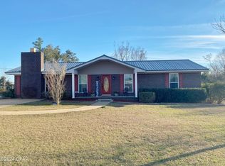 4900 Davis Dr, Marianna, FL 32446