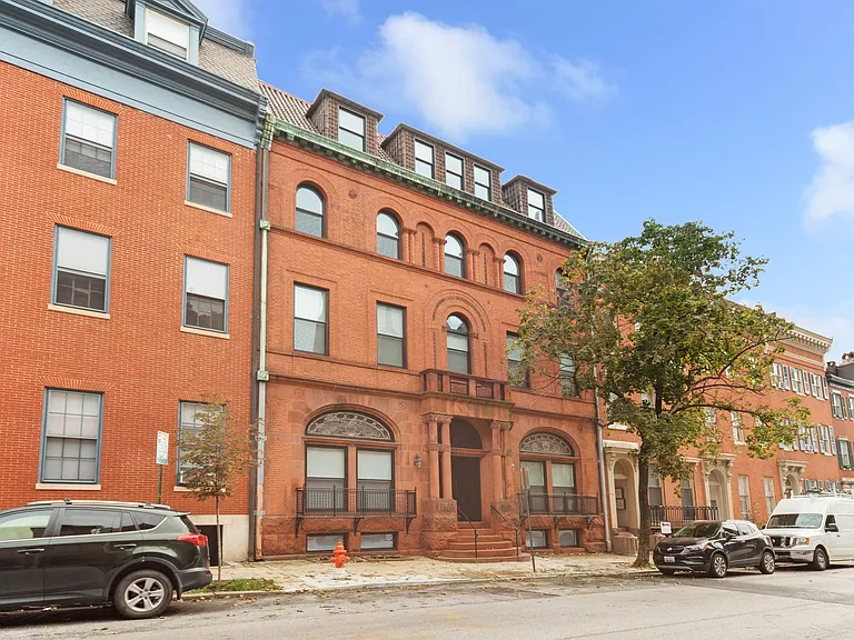 815 Park Ave — Photo 17