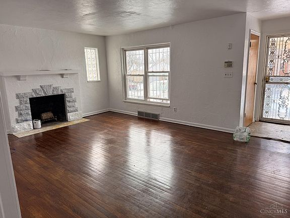 2nd image of 1516 Kumler Ave